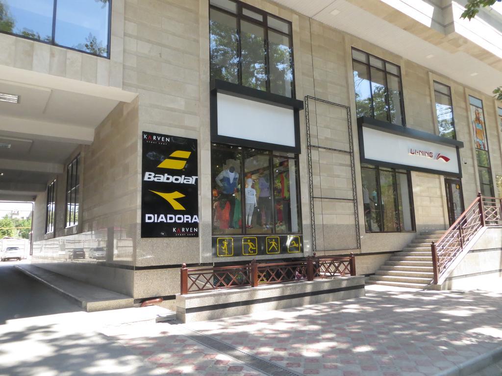 Bishkek Maximus Apartament 2 Ngoại thất bức ảnh
