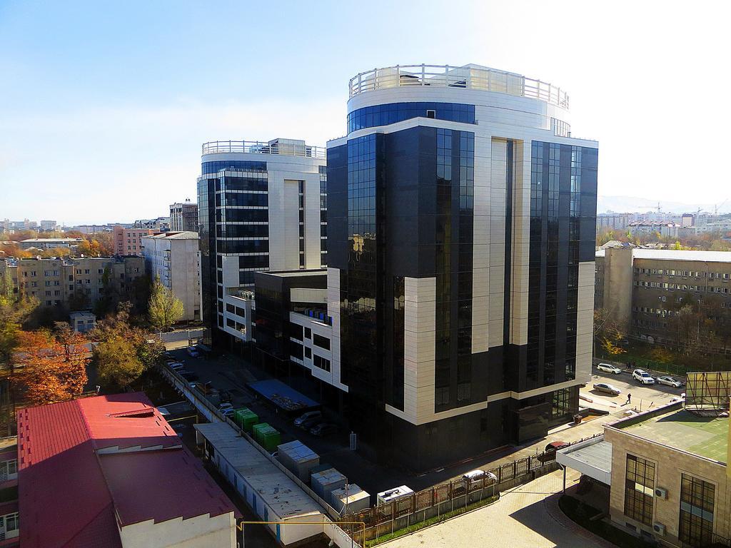 Bishkek Maximus Apartament 2 Ngoại thất bức ảnh