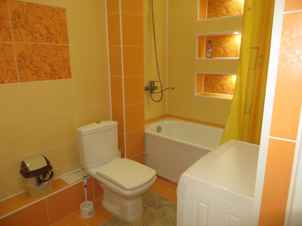 Bishkek Maximus Apartament 2 Ngoại thất bức ảnh