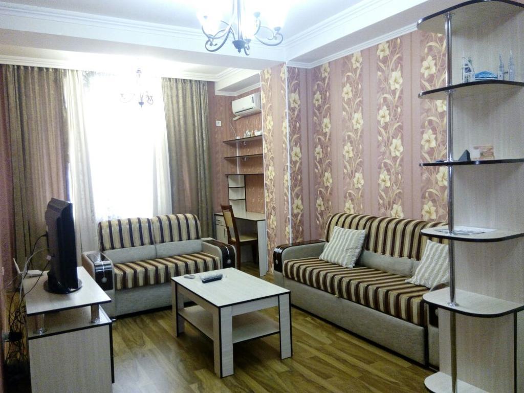 Bishkek Maximus Apartament 2 Ngoại thất bức ảnh