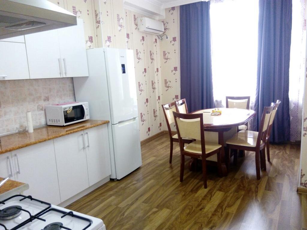 Bishkek Maximus Apartament 2 Ngoại thất bức ảnh